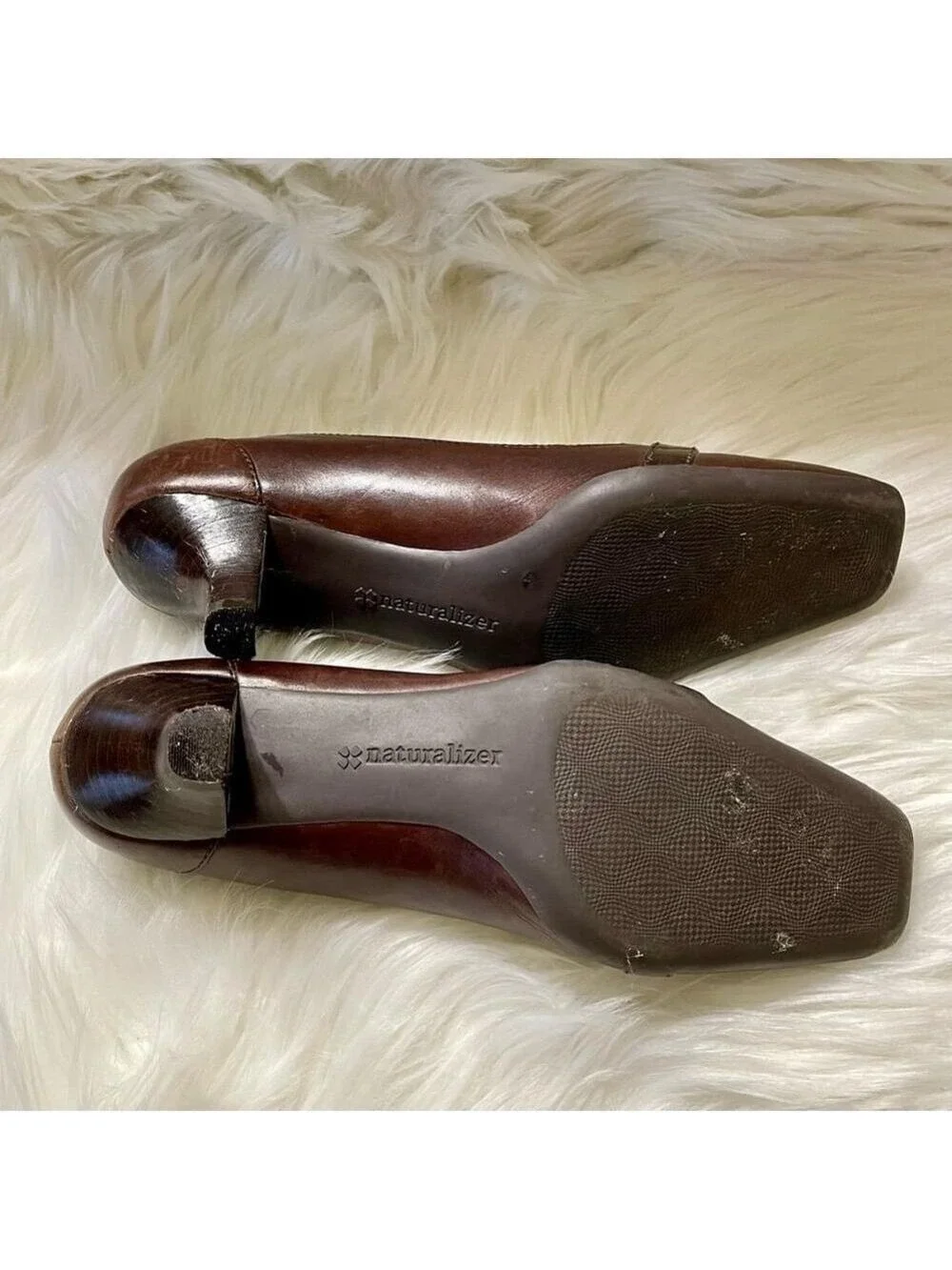 Naturalizer Brown Heels With Brass Buckle Size 7.5